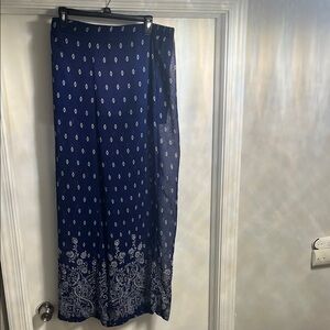 Charlotte Russe Blue and White Patterned Maxi Pants